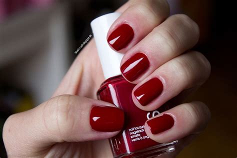 essie fishnet stockings nail polish